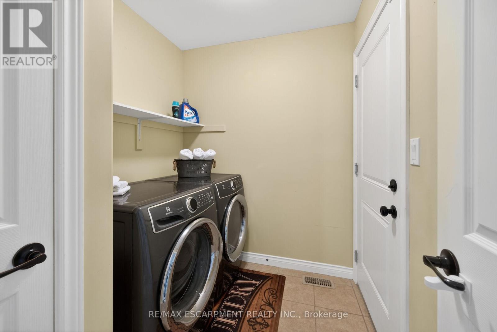 10 Emily Street, Haldimand, Ontario  N0A 1H0 - Photo 38 - X13218054