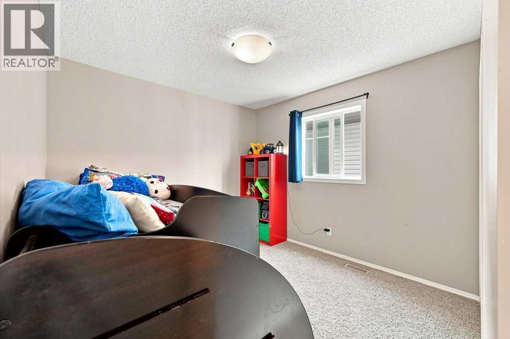 73 Legacy Common SE, Calgary, Alberta  T2X 0X9 - Photo 18 - A2336508