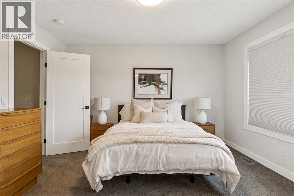 24 Willow Park Point, Cochrane, Alberta  T4C 2V3 - Photo 9 - A2338492