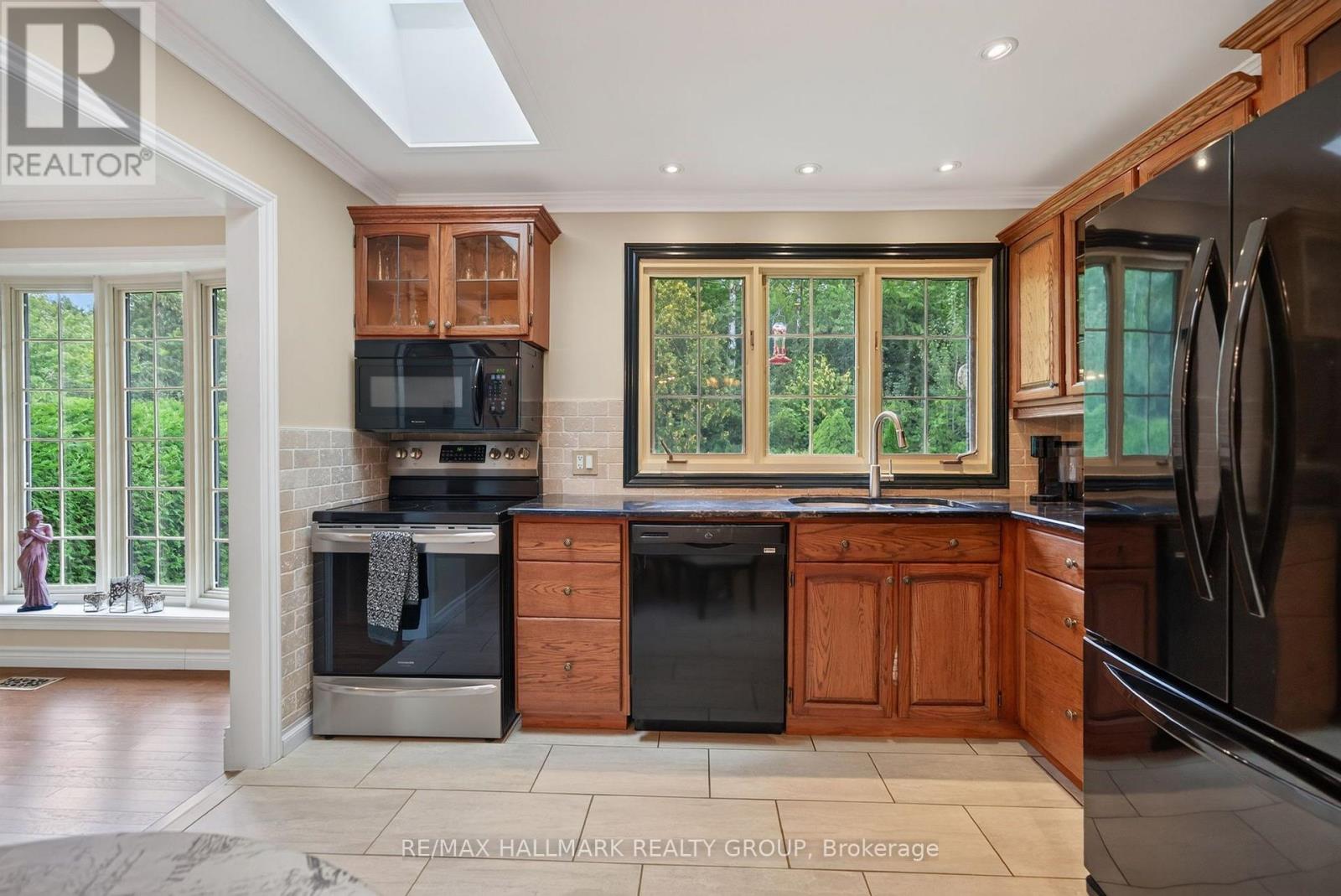 104 Northpark Drive, Ottawa, Ontario  K1B 4V3 - Photo 12 - X13712108