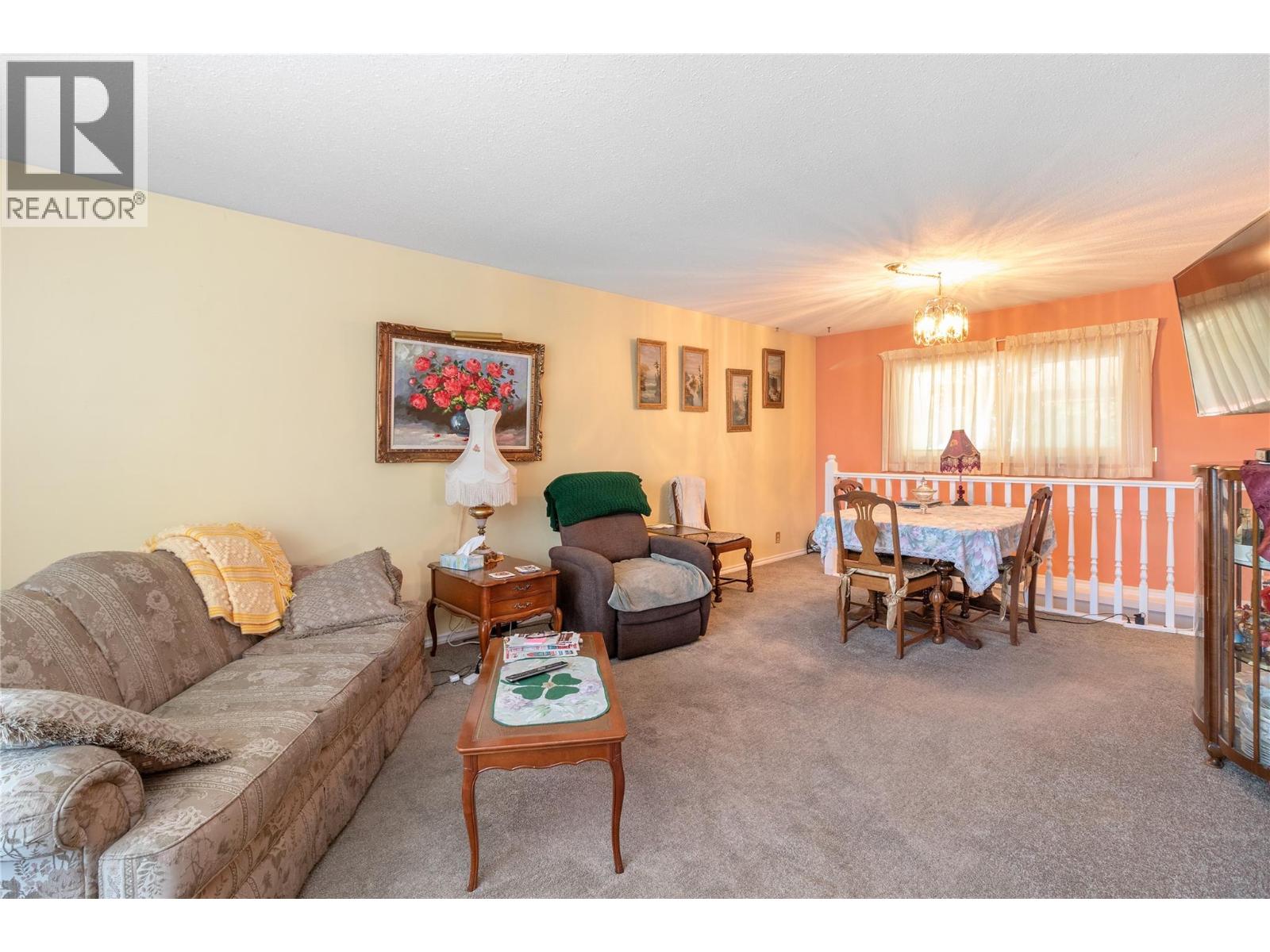 215 Jupiter Court, Kelowna, British Columbia  V1X 5W5 - Photo 4 - 10391948