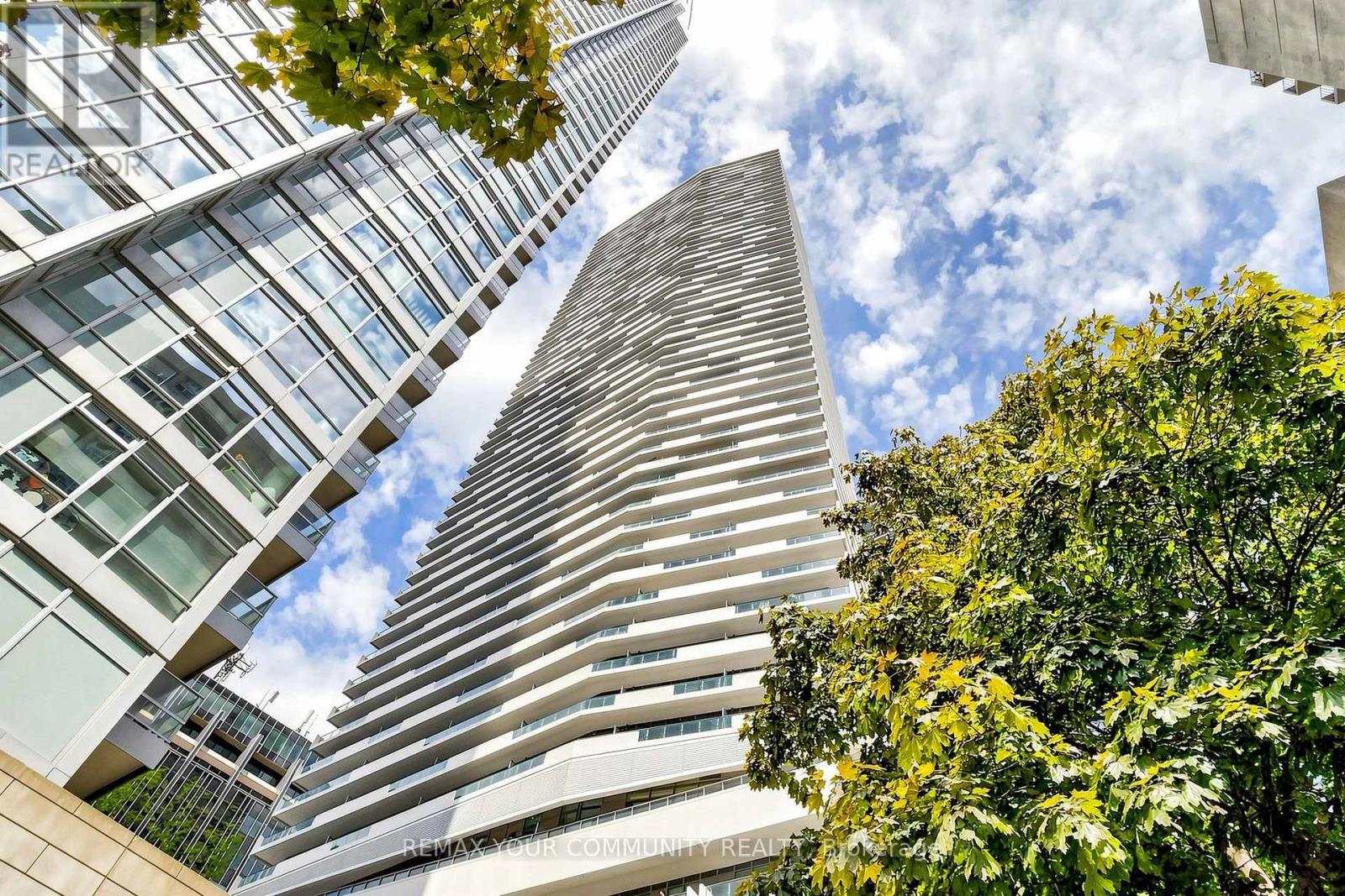 2709 - 2221 Yonge Street, Toronto, Ontario  M4S 2B8 - Photo 1 - C13712124