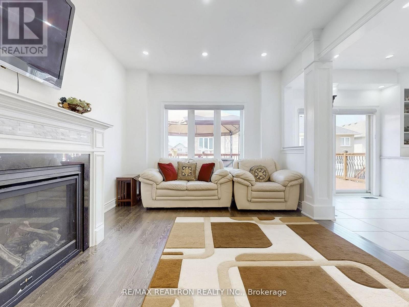 133 Milby Crescent, Bradford West Gwillimbury, Ontario  L3Z 0X8 - Photo 10 - N13712048