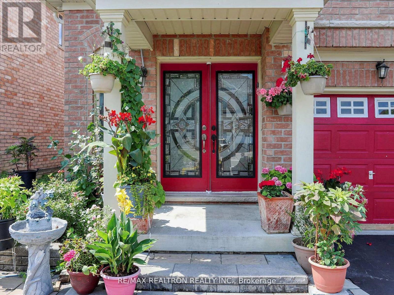 133 Milby Crescent, Bradford West Gwillimbury, Ontario  L3Z 0X8 - Photo 3 - N13712048