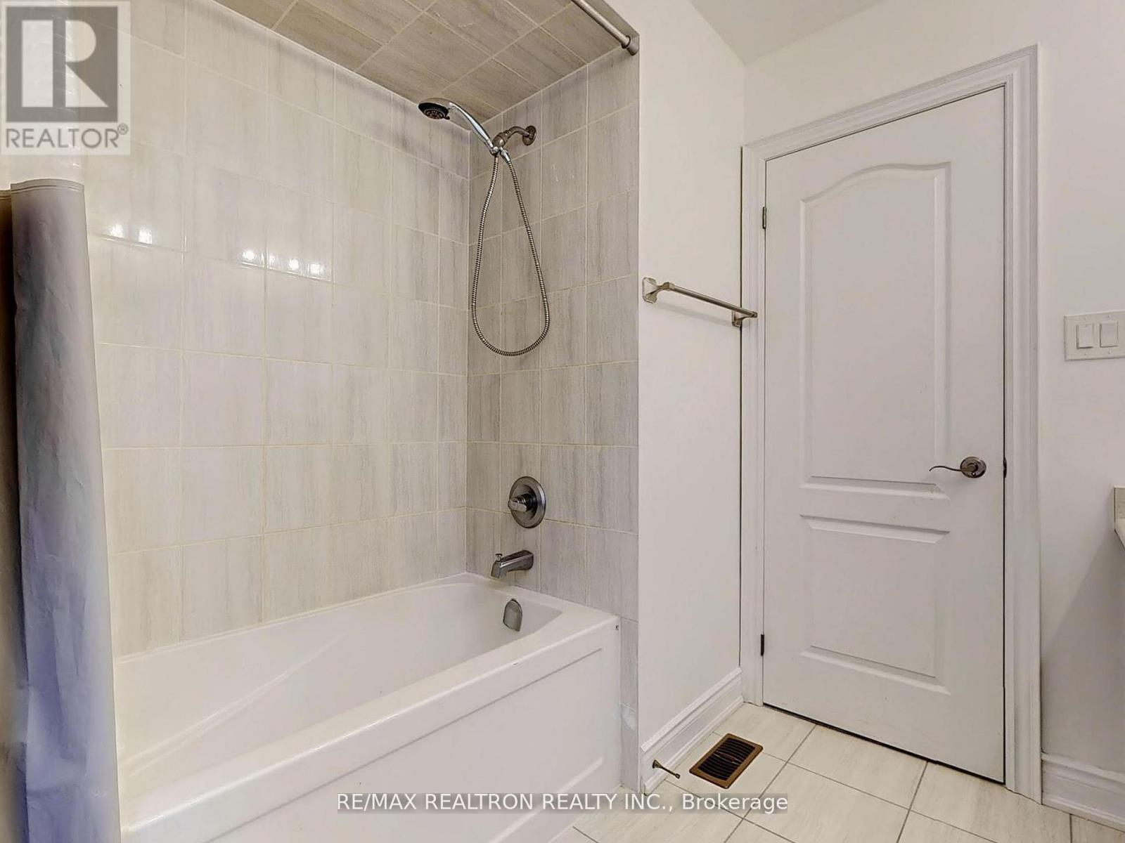 133 Milby Crescent, Bradford West Gwillimbury, Ontario  L3Z 0X8 - Photo 40 - N13712048