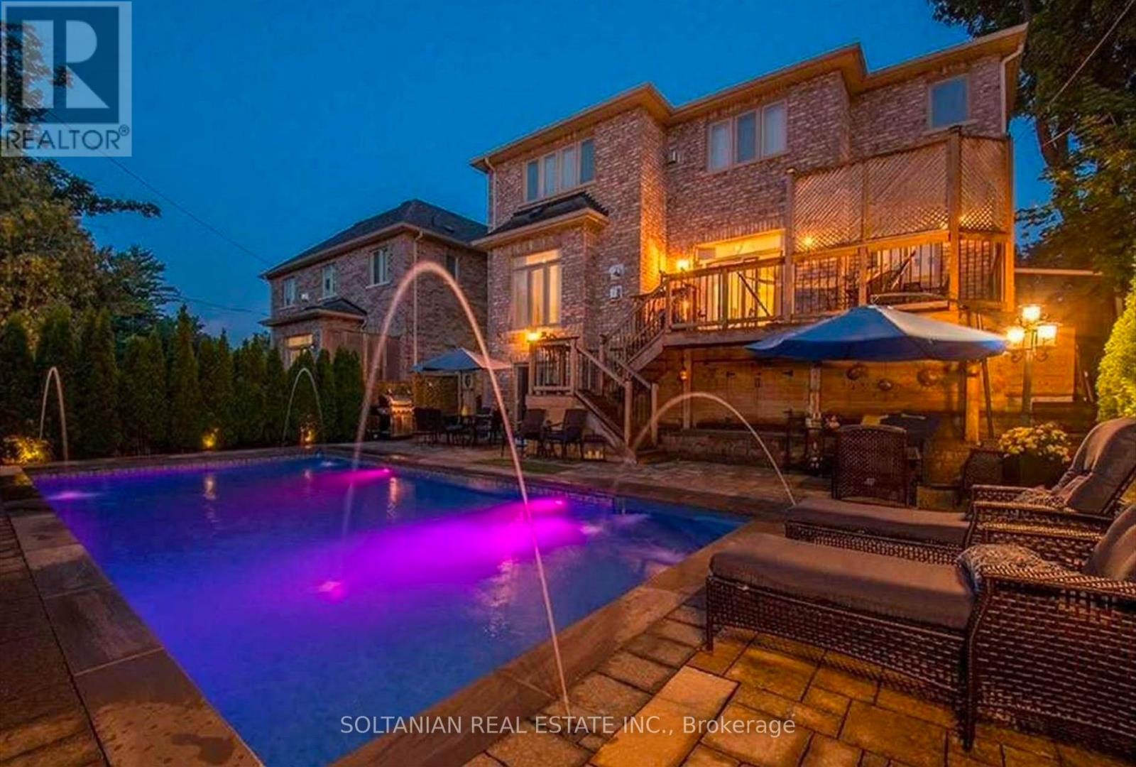 90 GRANDVIEW AVENUE, Markham, Ontario