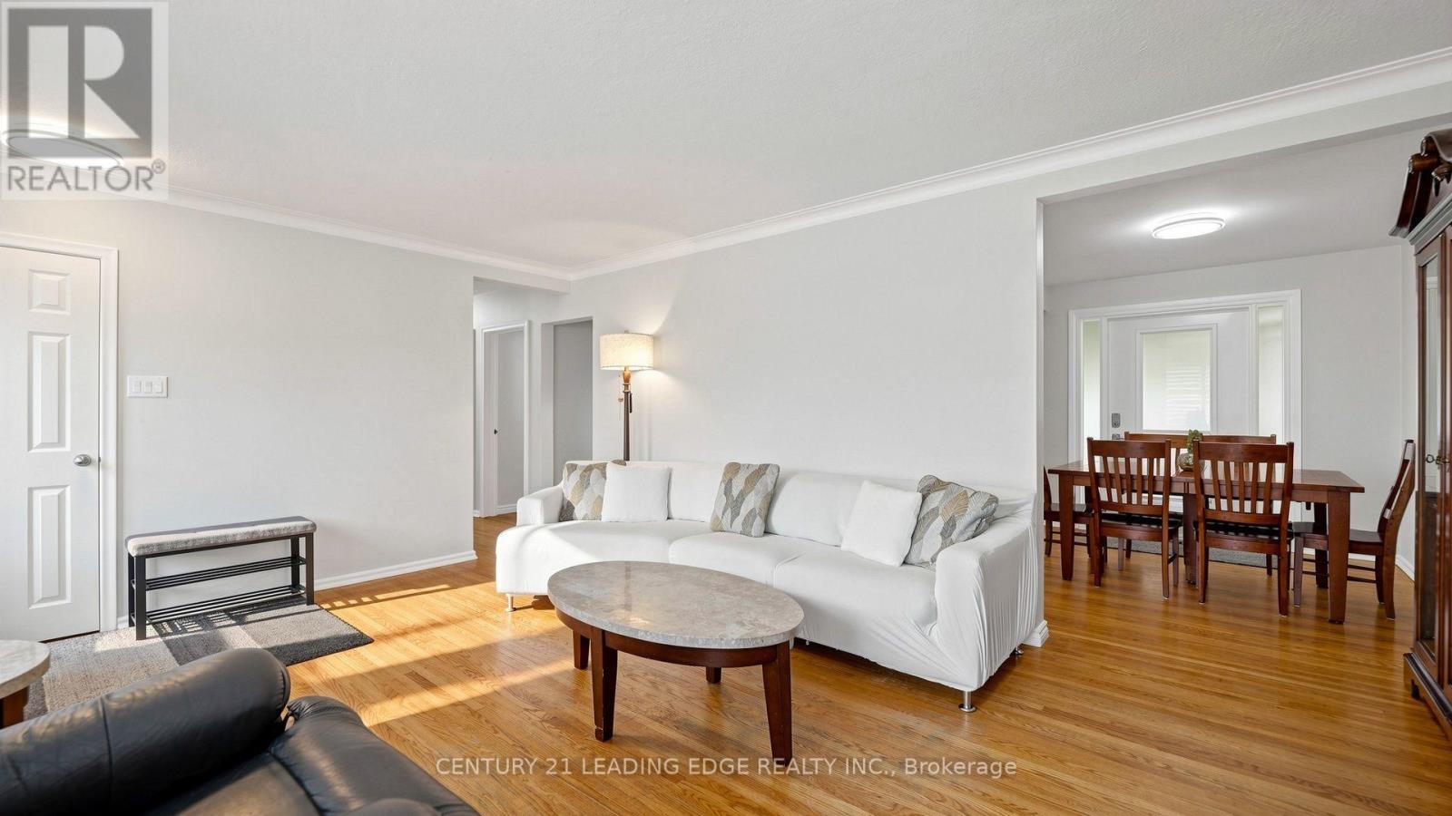 14 Winlaw Place, Markham, Ontario  L3P 2C6 - Photo 9 - N13712132