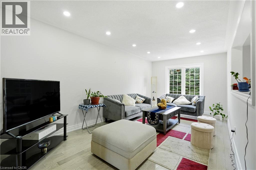 1575 South Parade Court Unit# 19, Mississauga, Ontario  L5M 6E9 - Photo 8 - 40856333