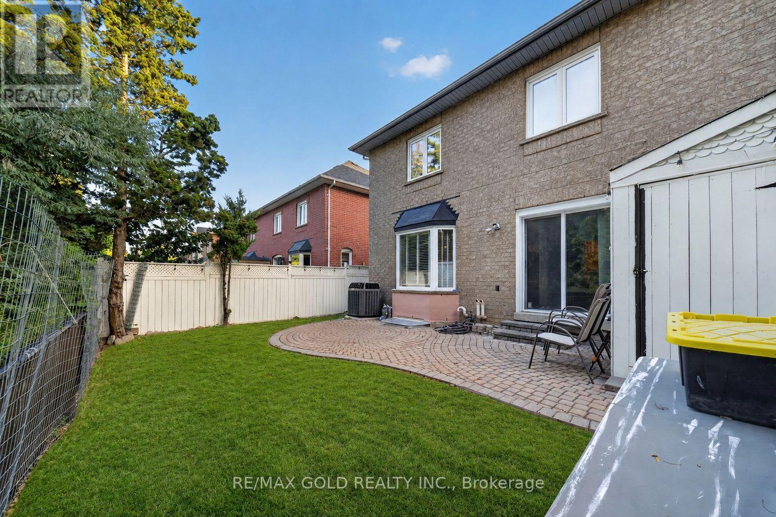 142 Pressed Brick Drive, Brampton, Ontario  L6V 4K6 - Photo 31 - W13712056