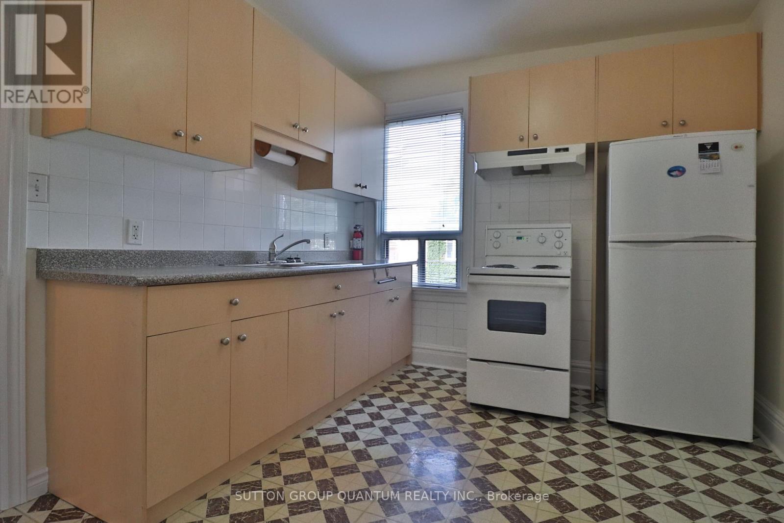2nd Flr - 881 Lansdowne Avenue, Toronto, Ontario  M6H 3Z2 - Photo 9 - W13712098