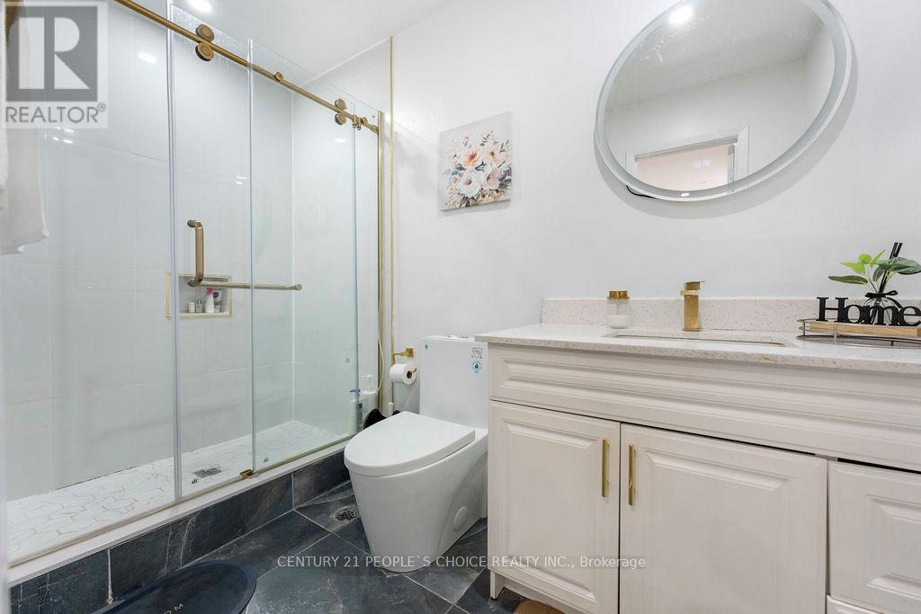 4053 Trapper Crescent, Mississauga, Ontario  L5L 3A7 - Photo 33 - W13712116