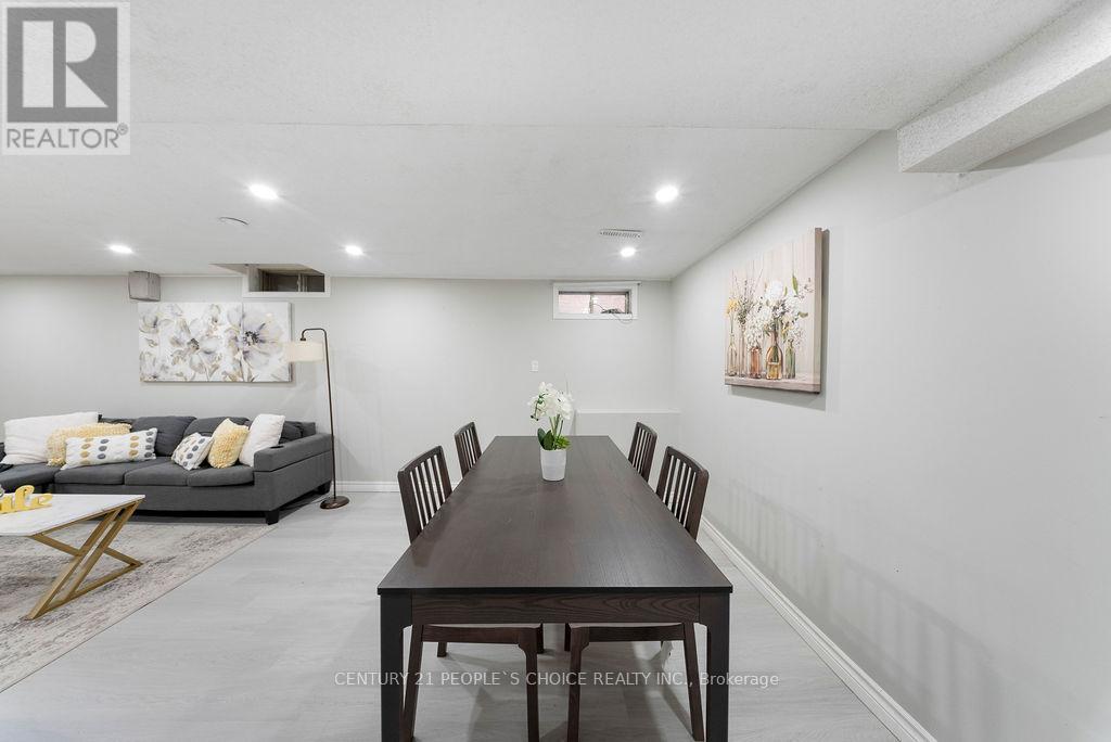 4053 Trapper Crescent, Mississauga, Ontario  L5L 3A7 - Photo 37 - W13712116