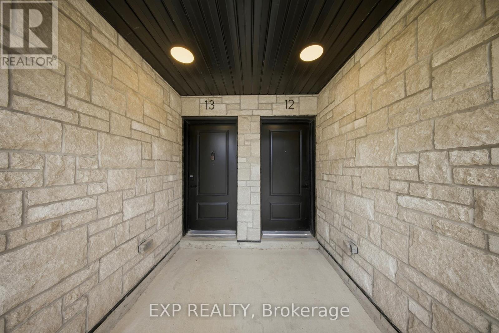 12 - 2 Slessor Boulevard, Grimsby, Ontario  L3M 5J4 - Photo 4 - X13712130