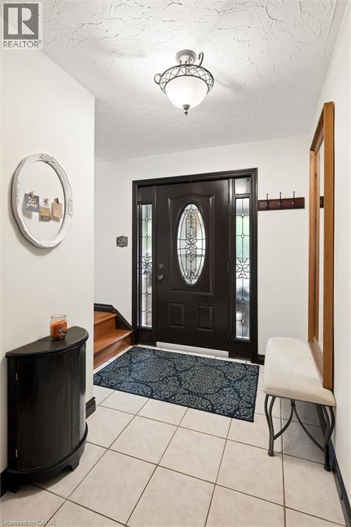 8 Perin Place, Kitchener, Ontario  N2P 1L5 - Photo 4 - 40854339