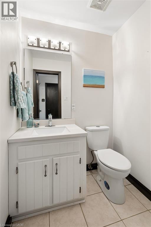 8 Perin Place, Kitchener, Ontario  N2P 1L5 - Photo 5 - 40854339