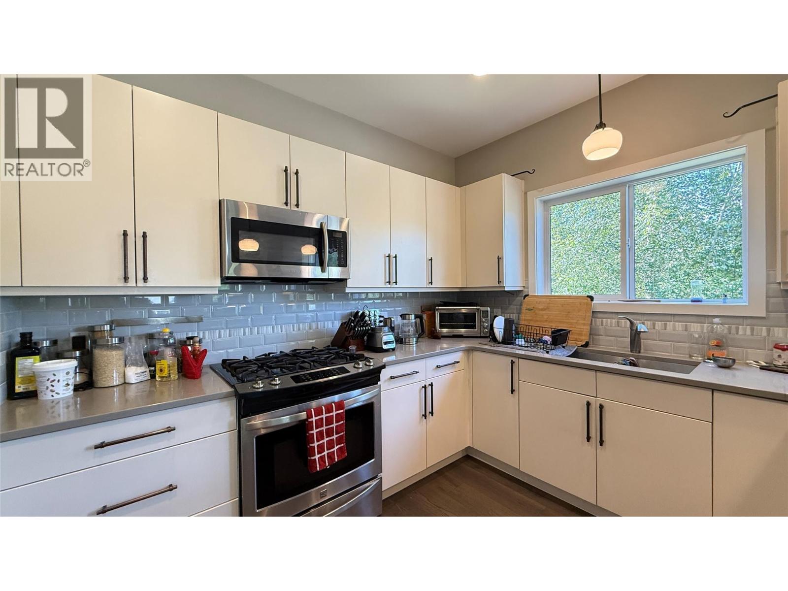 2410 Perrier Lane Unit# A, Nelson, British Columbia  V1L 7C3 - Photo 16 - 10396503