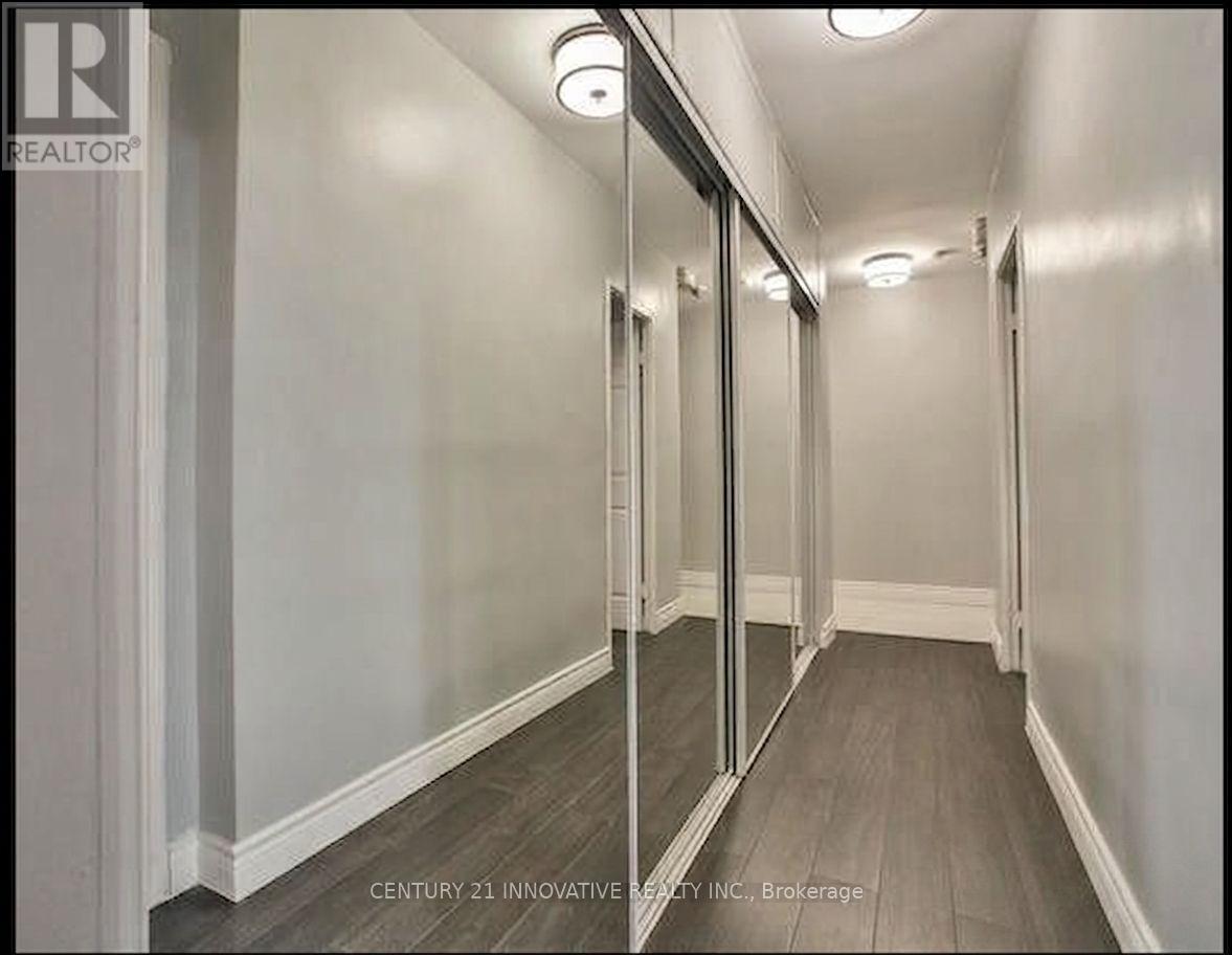 609 - 1 MASSEY SQUARE, Toronto, Ontario