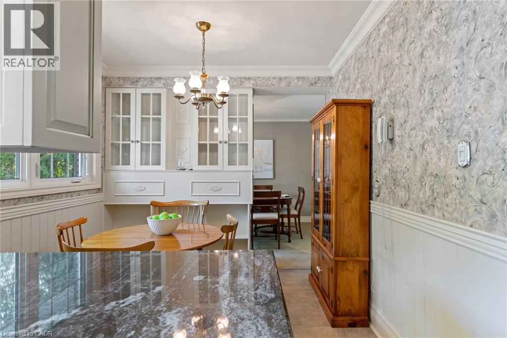 401 Cairncroft Road, Oakville, Ontario  L6J 4M8 - Photo 12 - 40856200