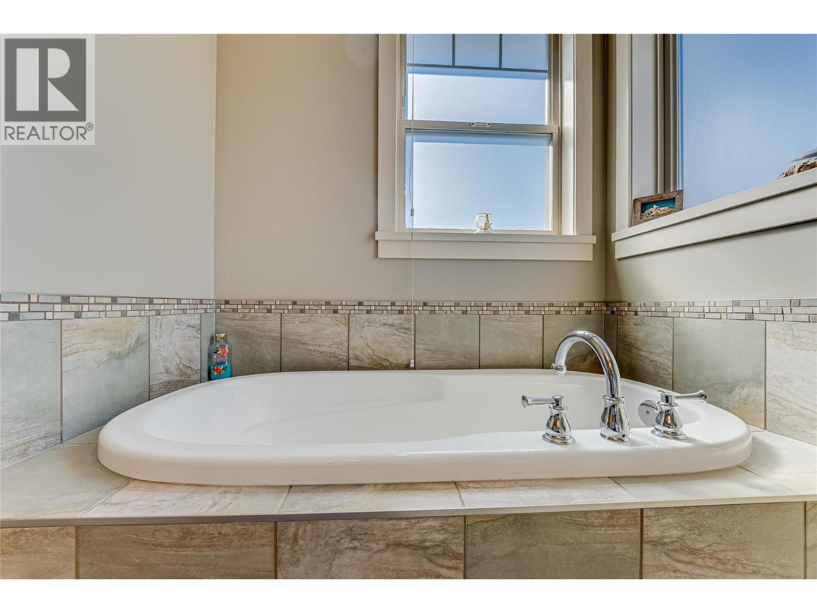 582 Mt. Ida Drive, Coldstream, British Columbia  V1B 4A8 - Photo 26 - 10398192