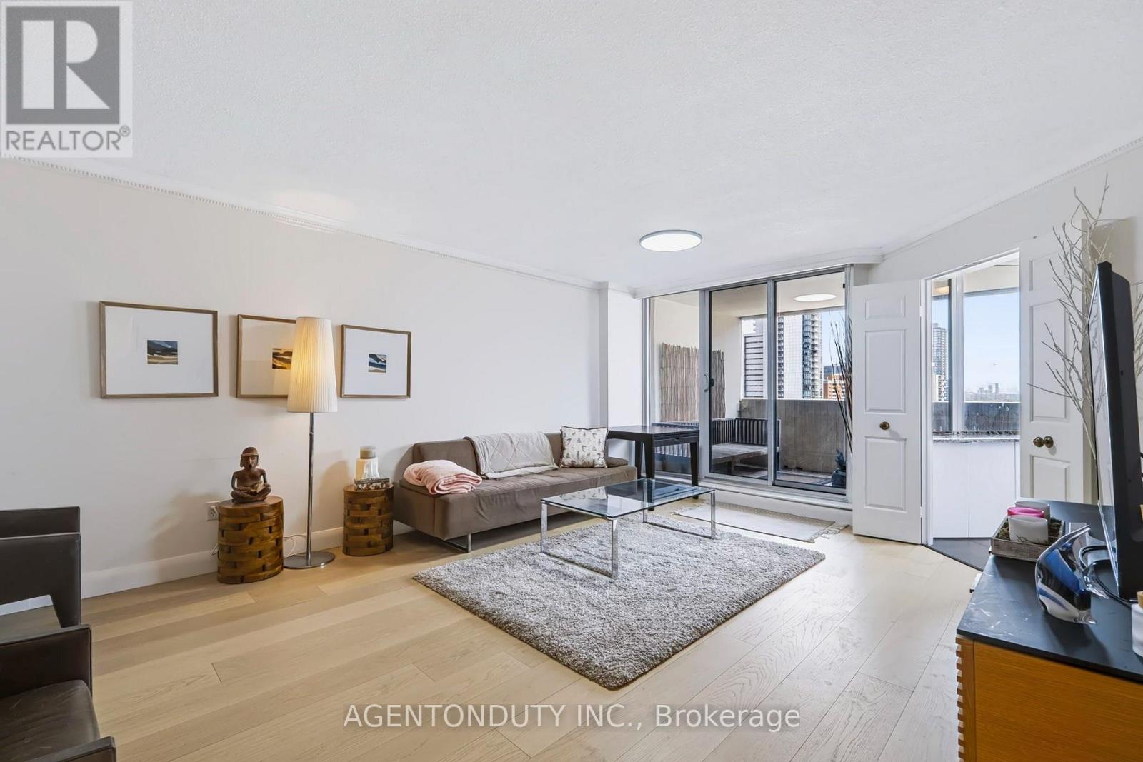 1602 - 25 Maitland Street, Toronto, Ontario  M4Y 2W1 - Photo 7 - C13712164
