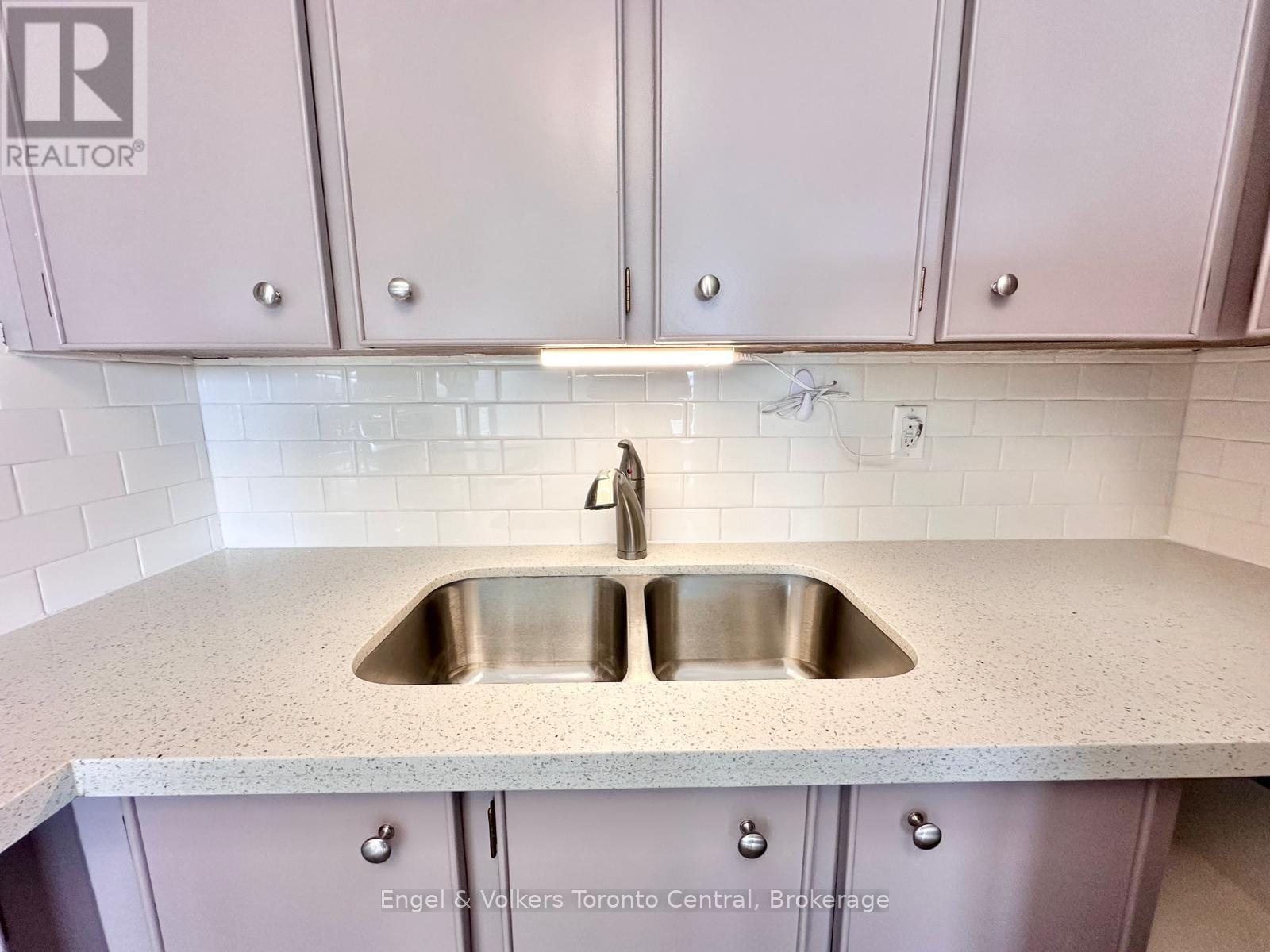 502 - 15 Towering Heights Boulevard, St. Catharines, Ontario L2T 3G7 - Photo 5 - X13682772