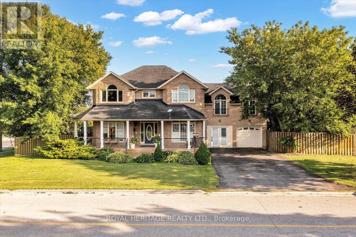 828 WILDFLOWER COURT, Oshawa, Ontario