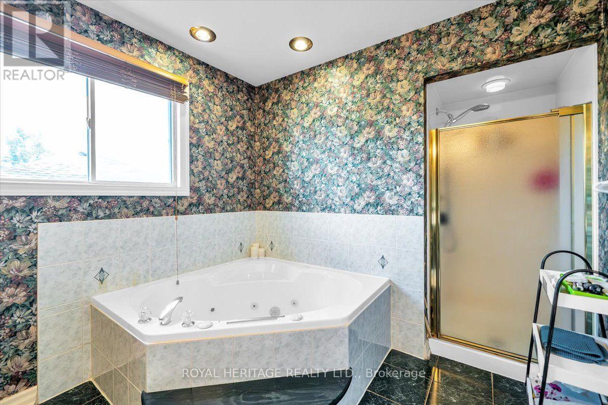 828 Wildflower Court, Oshawa, Ontario  L1G 7Z4 - Photo 29 - E13712166