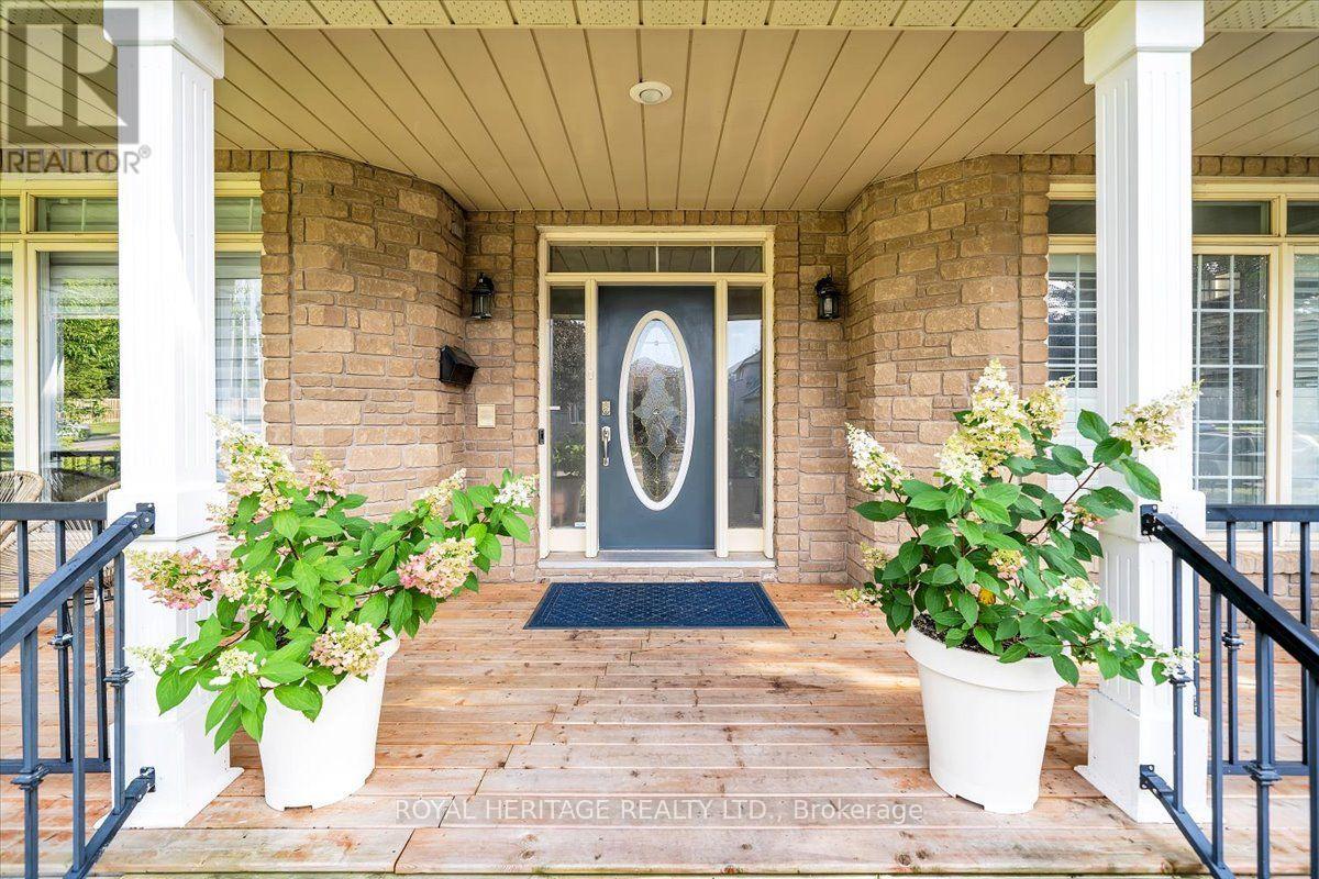 828 Wildflower Court, Oshawa, Ontario  L1G 7Z4 - Photo 4 - E13712166