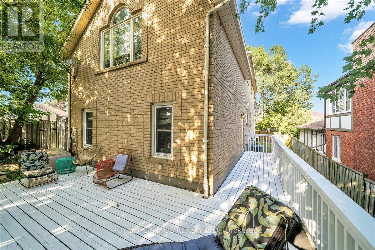 828 Wildflower Court, Oshawa, Ontario  L1G 7Z4 - Photo 41 - E13712166