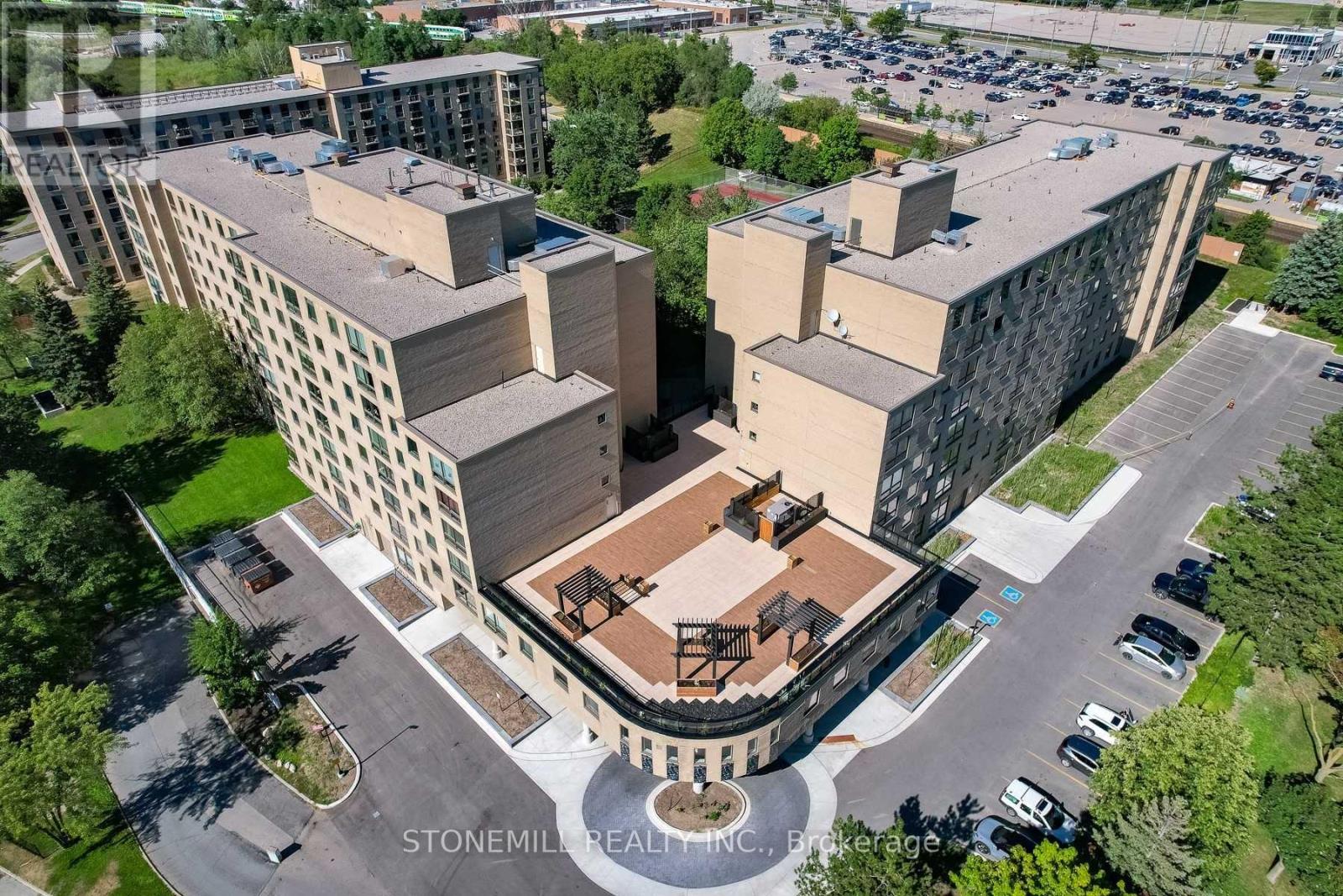 814 - 326 MAJOR MACKENZIE DRIVE E, Richmond Hill, Ontario