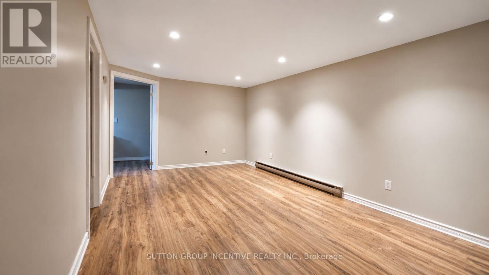 35 Davies Crescent, Barrie, Ontario  L4M 2M4 - Photo 22 - S13712190