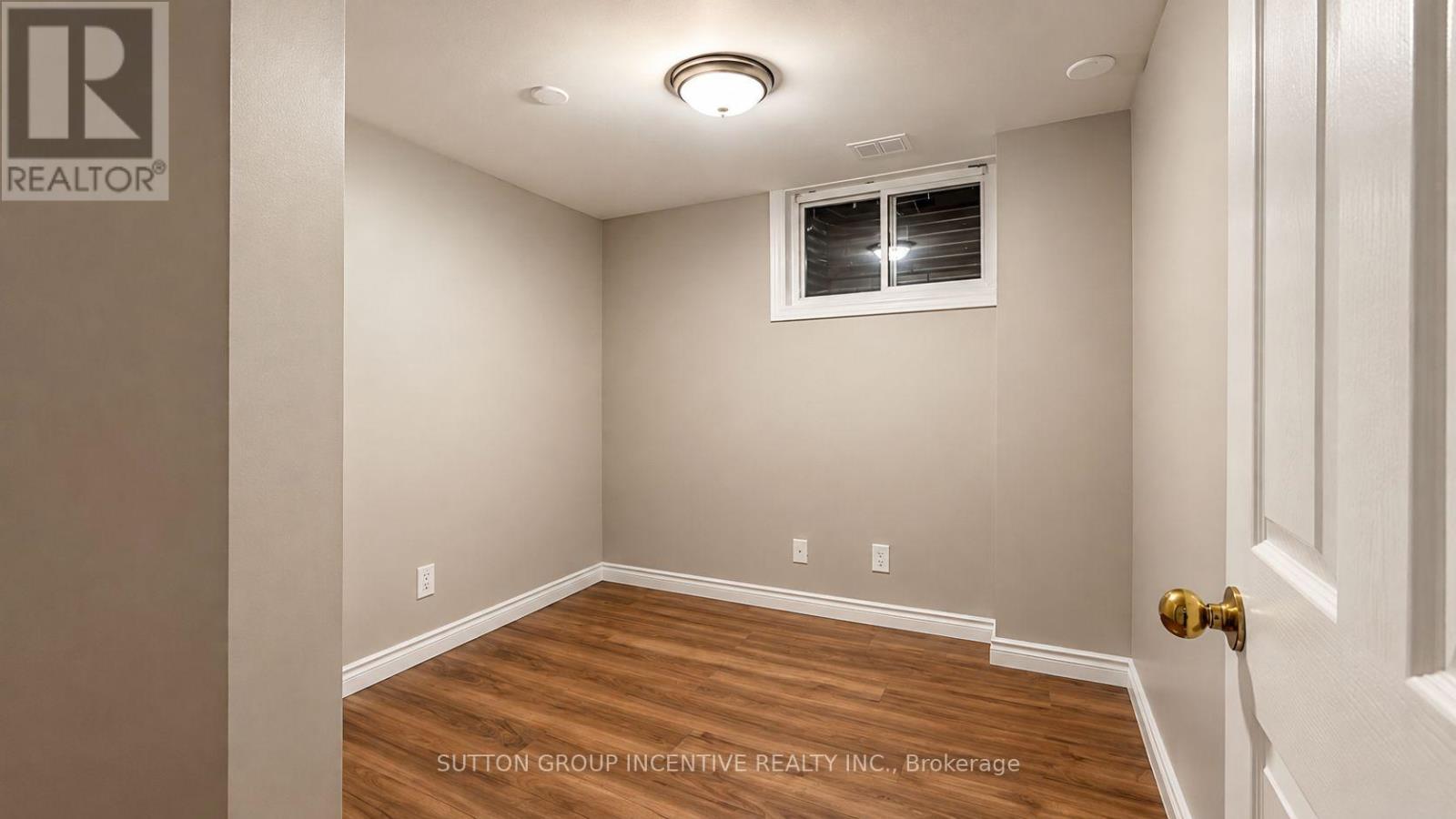 35 Davies Crescent, Barrie, Ontario  L4M 2M4 - Photo 25 - S13712190