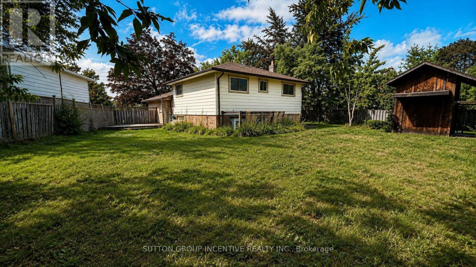 35 Davies Crescent, Barrie, Ontario  L4M 2M4 - Photo 3 - S13712190