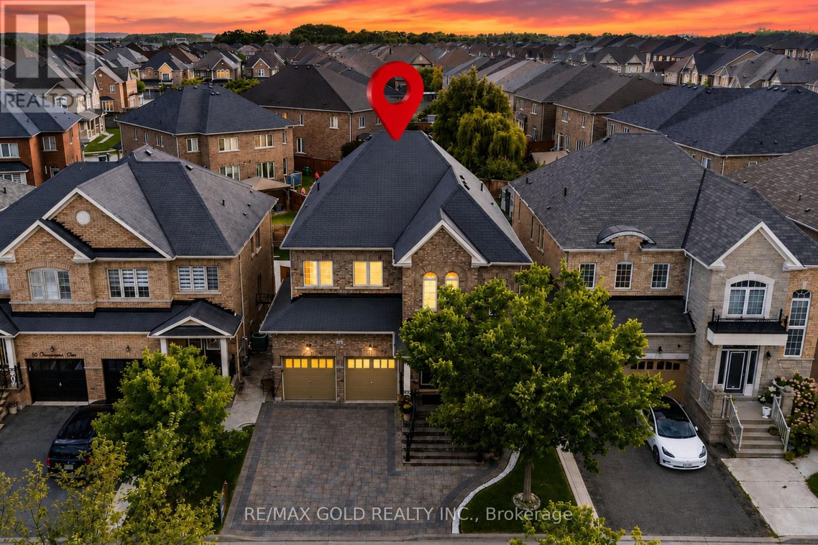 54 ORANGEBLOSSOM TRAIL, Brampton, Ontario