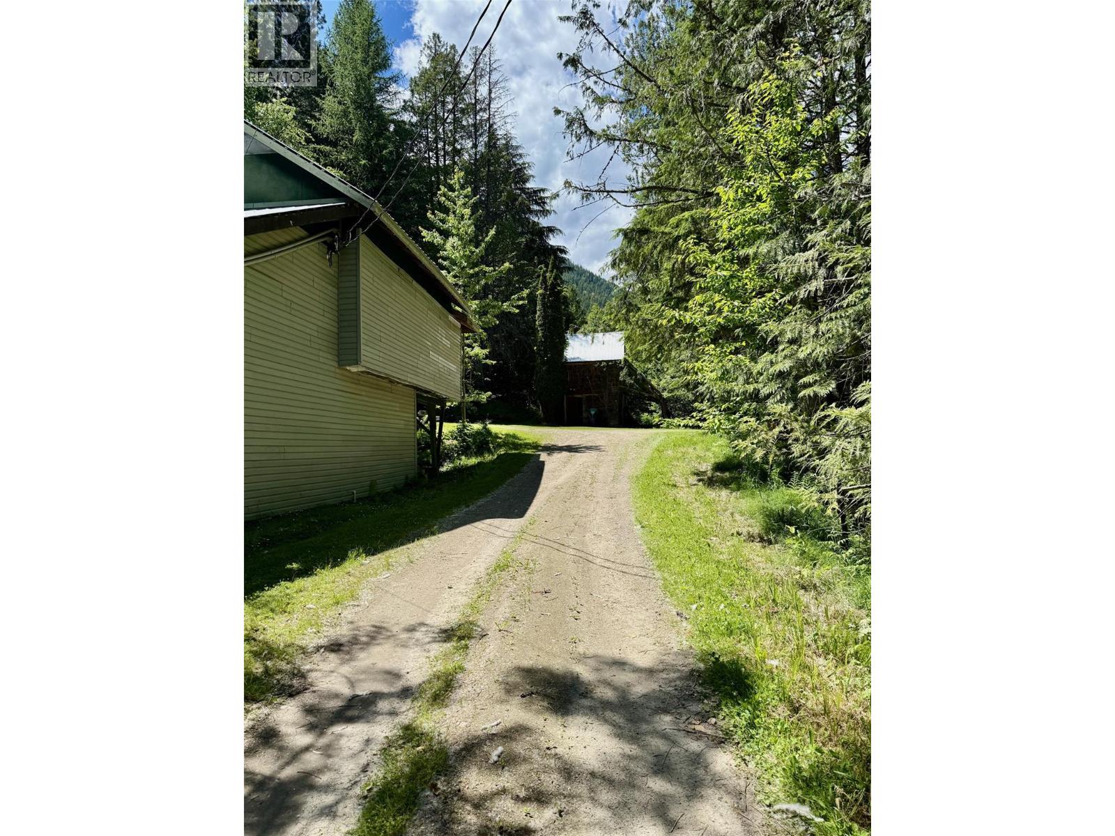 4019 Saunders Road, Passmore, British Columbia  V0G 2J0 - Photo 45 - 10391927