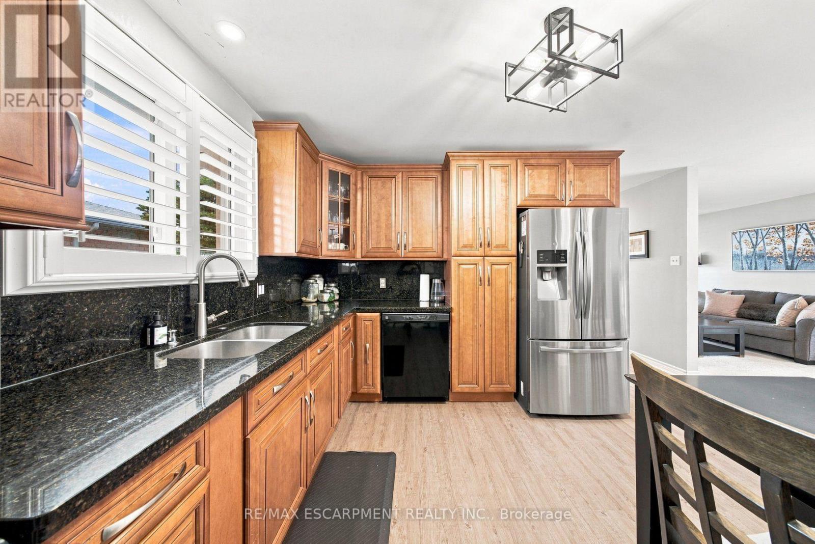 143 Independence Drive, Hamilton, Ontario  L8W 3H7 - Photo 18 - X13712182
