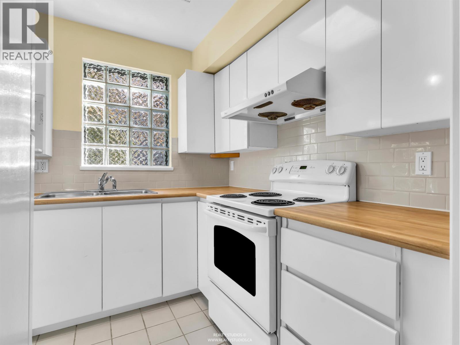 204 876 W 16th Avenue, Vancouver, British Columbia  V5Z 1T1 - Photo 27 - R3143863