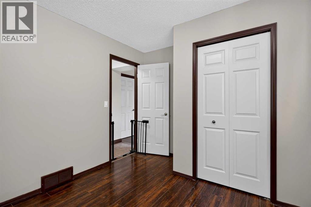 196 Suncrest Way Se, Calgary, Alberta  T2X 1W4 - Photo 30 - A2338459