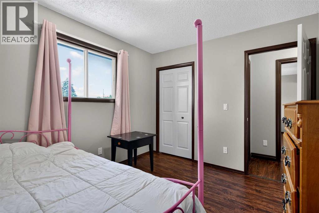 196 Suncrest Way Se, Calgary, Alberta  T2X 1W4 - Photo 20 - A2338459