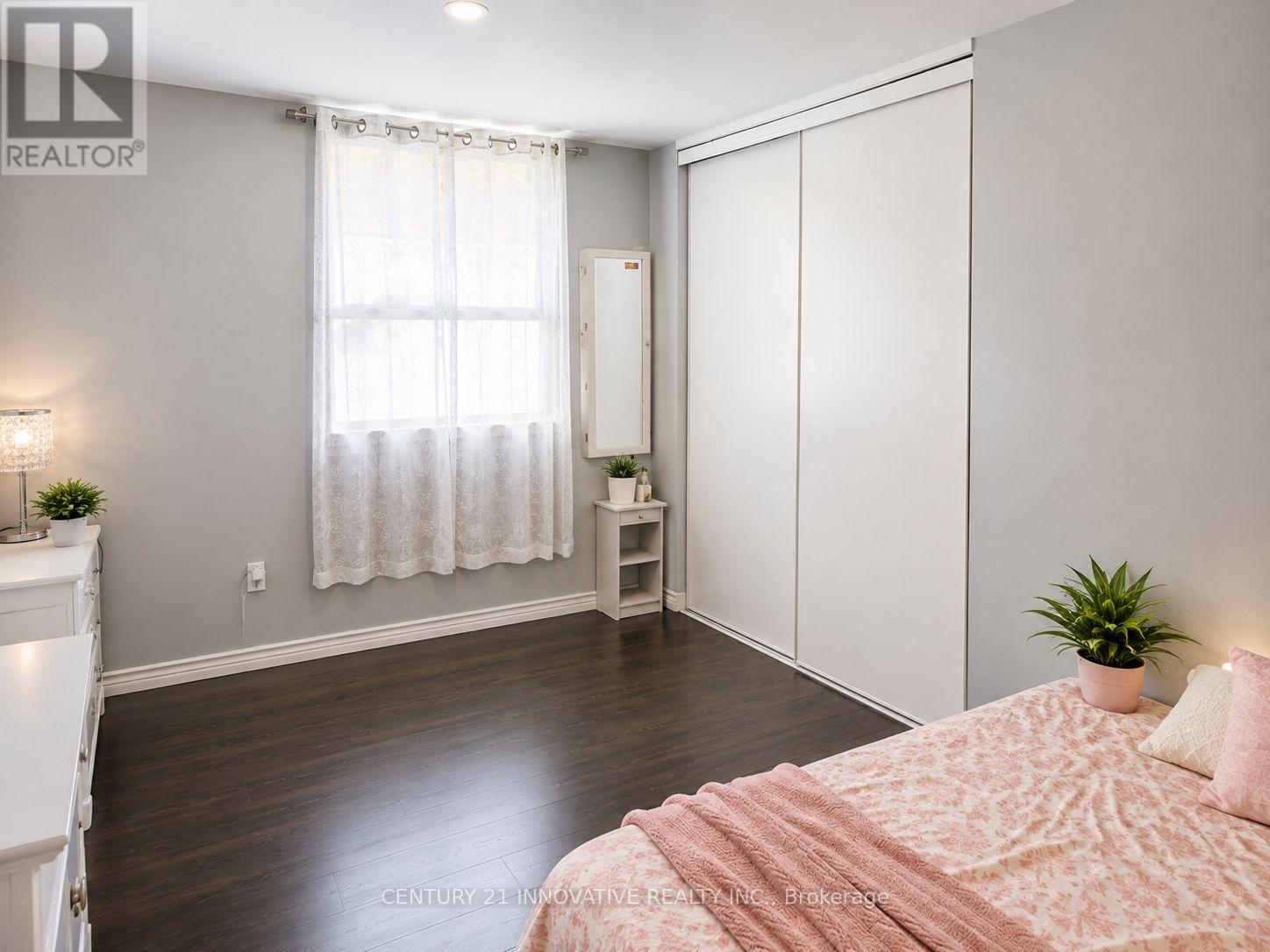 609 - 1 Massey Square, Toronto, Ontario  M4C 5L4 - Photo 9 - E13711772