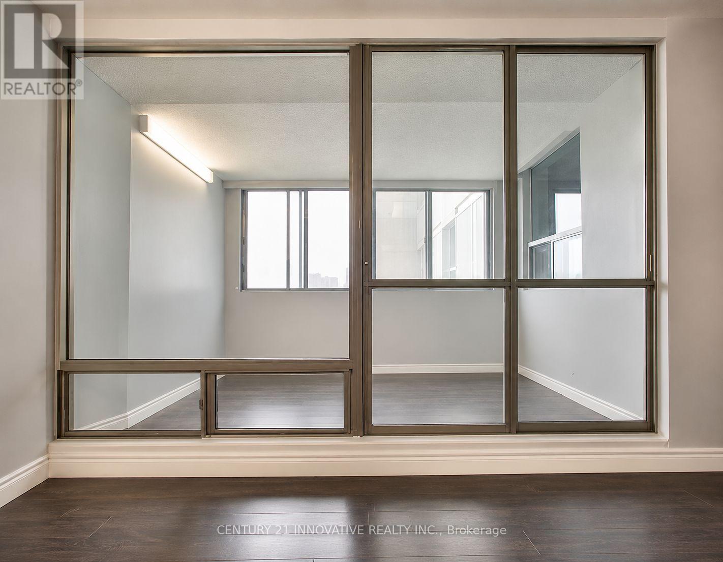 609 - 1 Massey Square, Toronto, Ontario  M4C 5L4 - Photo 7 - E13711772