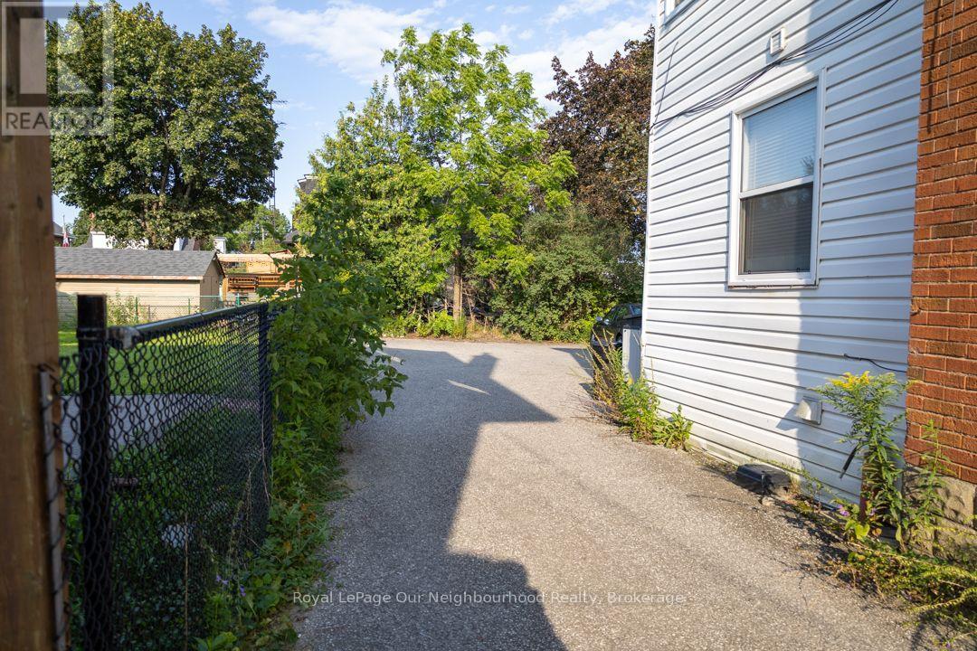 Unit 3 - 103 Ritson Road S, Oshawa, Ontario  L1H 5H1 - Photo 18 - E13712240