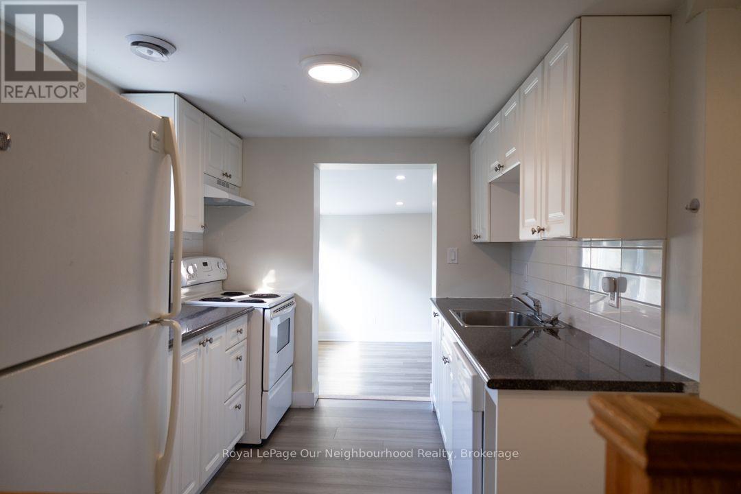 Unit 3 - 103 Ritson Road S, Oshawa, Ontario  L1H 5H1 - Photo 5 - E13712240