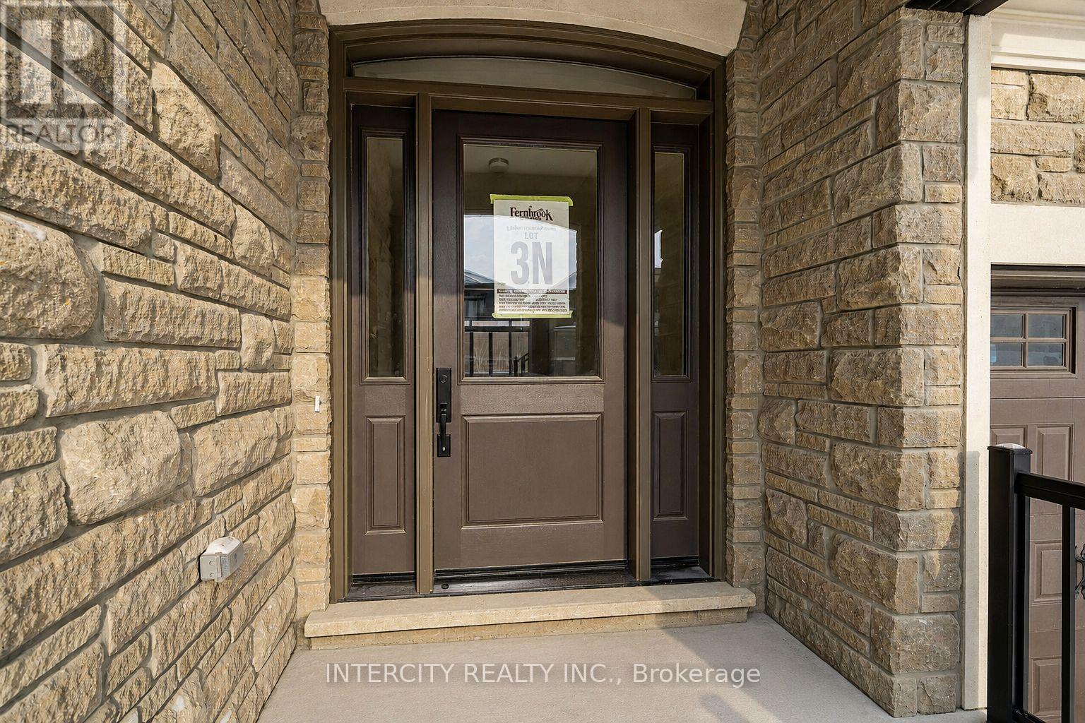 8 Heart Lake Circle, King, Ontario  L7B 0T1 - Photo 2 - N13712208