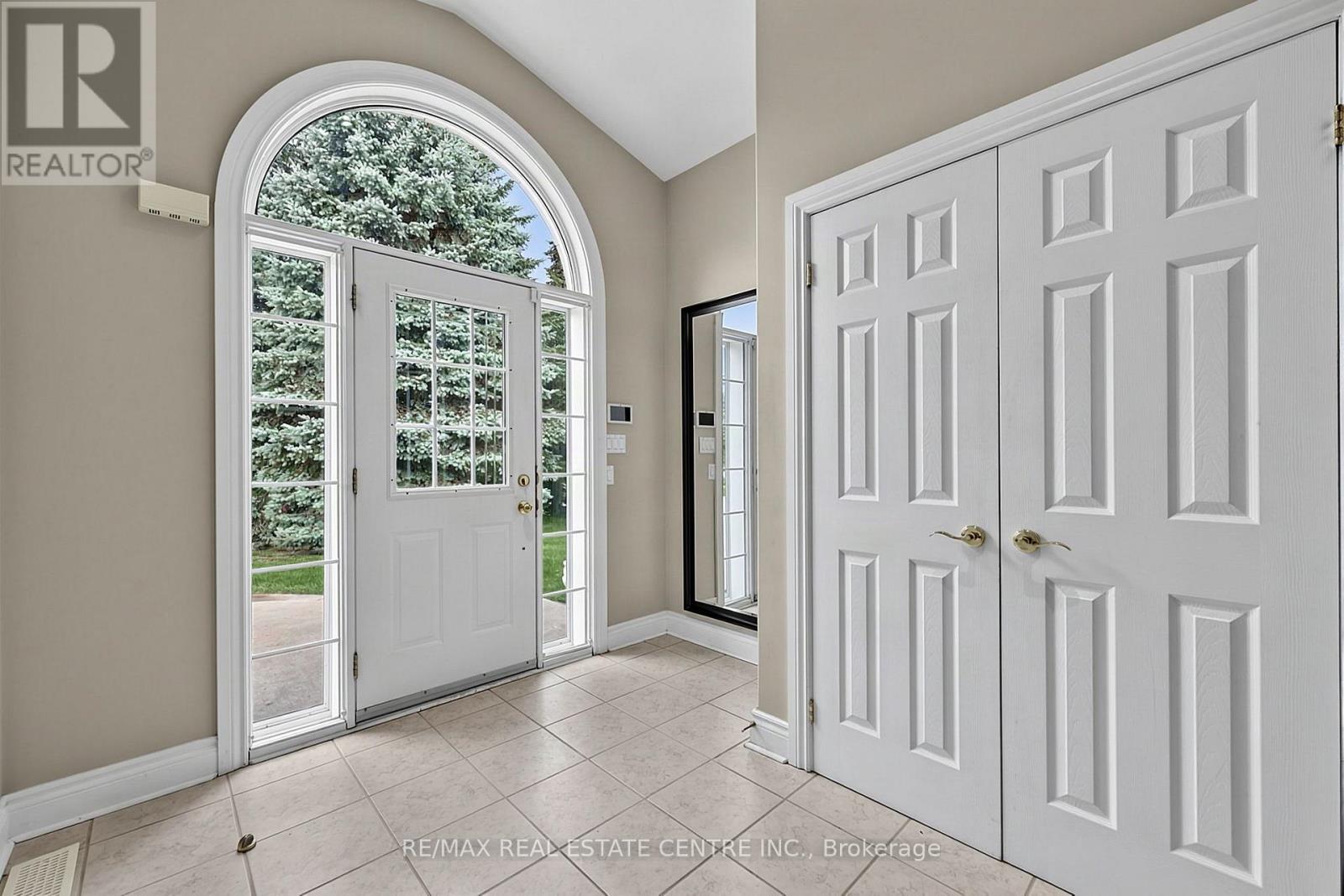 1603 Wedgewood Drive, Wasaga Beach, Ontario  L9Z 1R8 - Photo 10 - S13712254