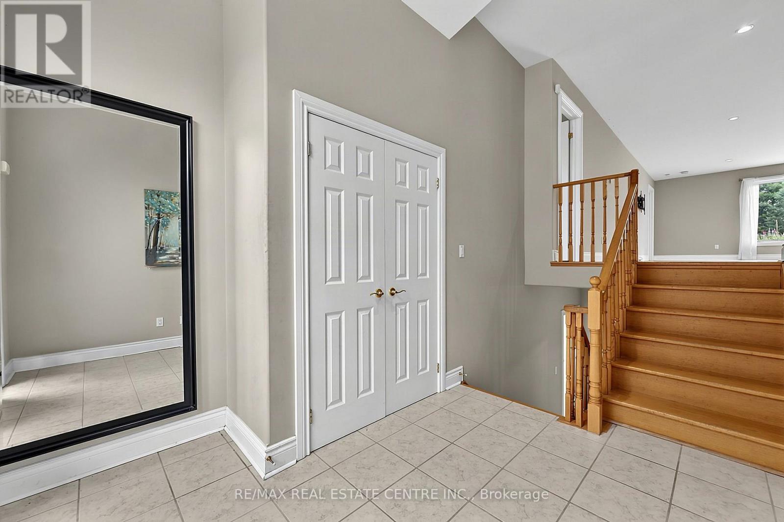 1603 Wedgewood Drive, Wasaga Beach, Ontario  L9Z 1R8 - Photo 11 - S13712254