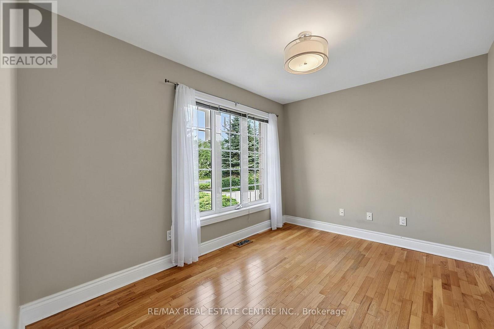 1603 Wedgewood Drive, Wasaga Beach, Ontario  L9Z 1R8 - Photo 31 - S13712254