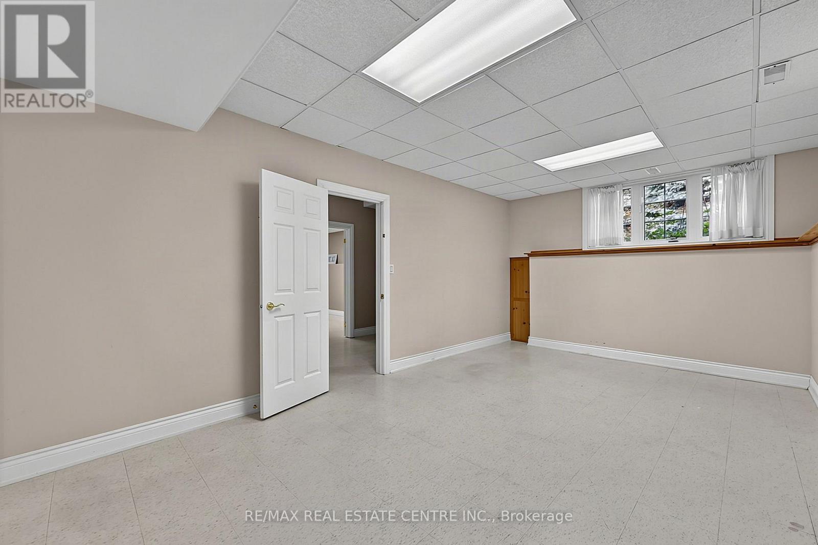 1603 Wedgewood Drive, Wasaga Beach, Ontario  L9Z 1R8 - Photo 34 - S13712254