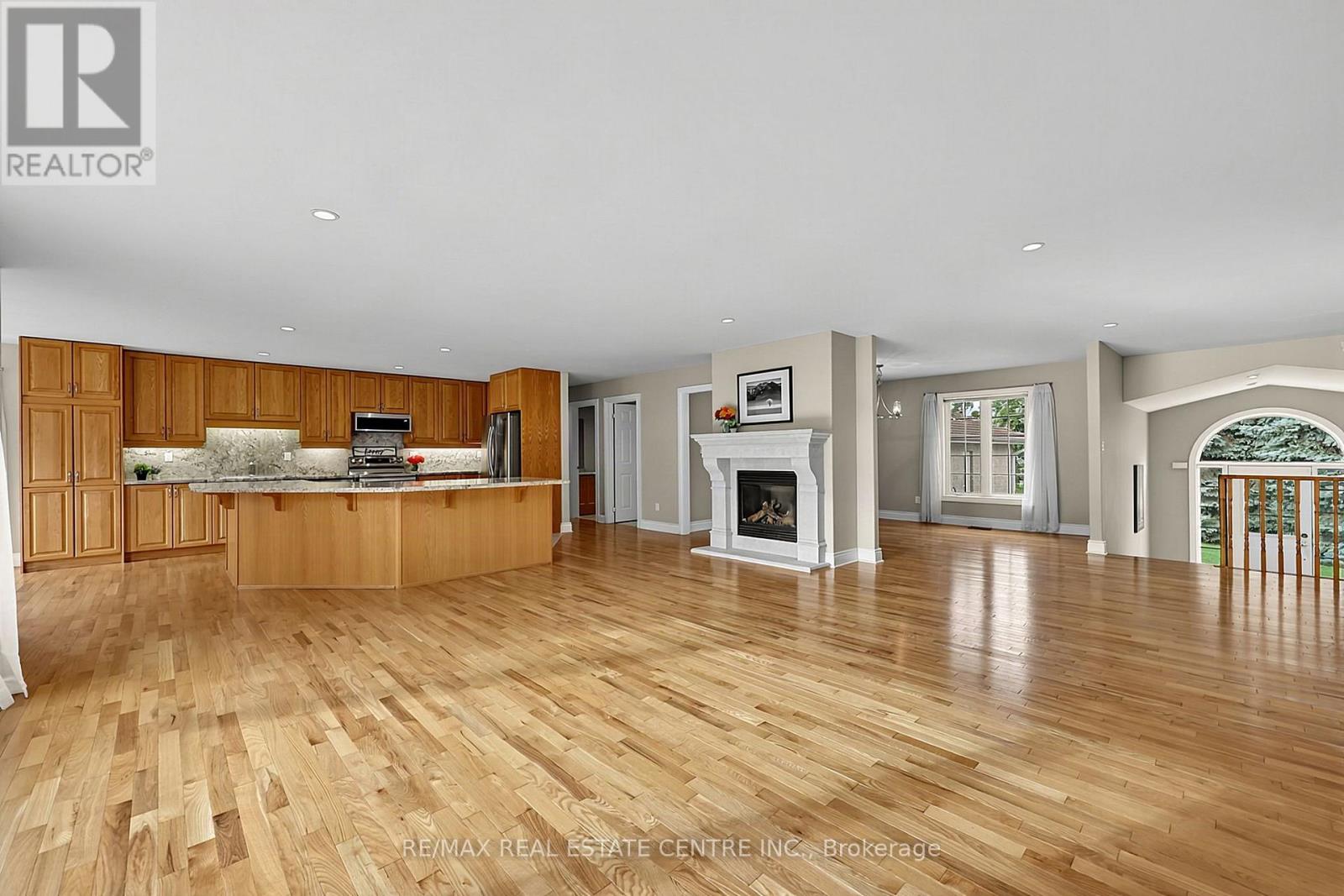 1603 Wedgewood Drive, Wasaga Beach, Ontario  L9Z 1R8 - Photo 9 - S13712254