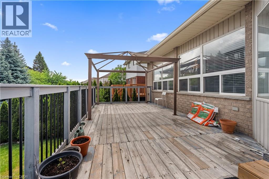 4 Clairfields Drive W, Guelph, Ontario  N1G 5H5 - Photo 24 - 40858342